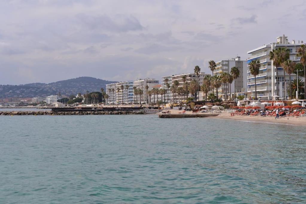 Beautiful Apartment Design Next To The Sea Antibes Exterior photo